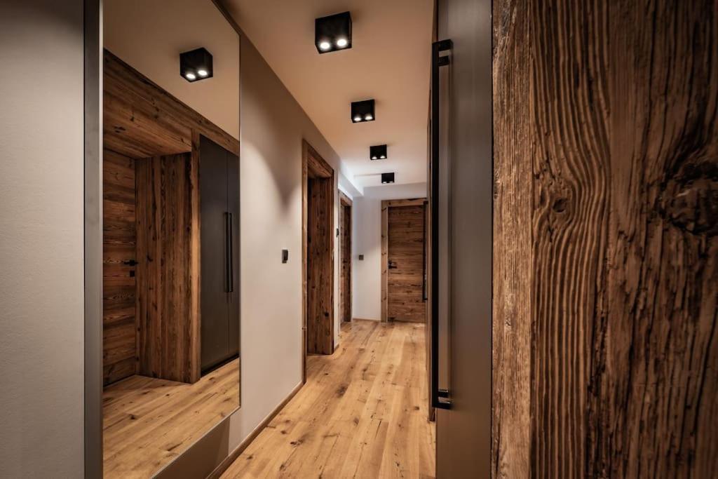 Cozy Loft In The Alps Of Zillertal Apartment Schwendau Exterior photo